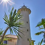 With Garden And Swimming Pool Access Апартаменти Бібіоне