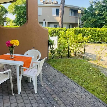 Lejlighed With Garden And Swimming Pool Access Bibione